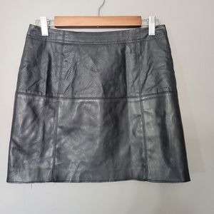 River Island Black Faux Leather Textured Mini Skirt Womens Size 8 (10 UK)
